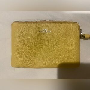 NWOT Coach Wristlet